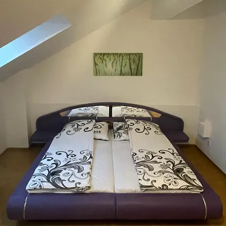 Διαμέρισμα Mbudget I Shower & Sleep I Free Private Parking I Easy Self Check In