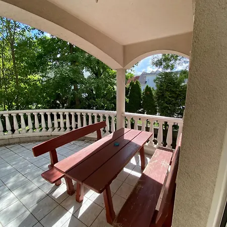 Διαμέρισμα Mbudget I Shower & Sleep I Free Private Parking I Easy Self Check In *