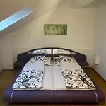Apartament Mbudget I Shower & Sleep I Free Private Parking I Easy Self Check In