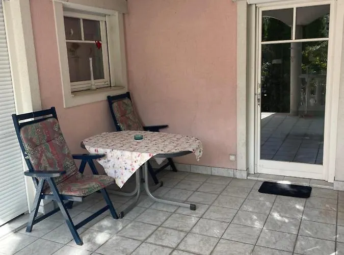 Apartment Mbudget I Shower & Sleep I Free Private Parking I Easy Self Check In *