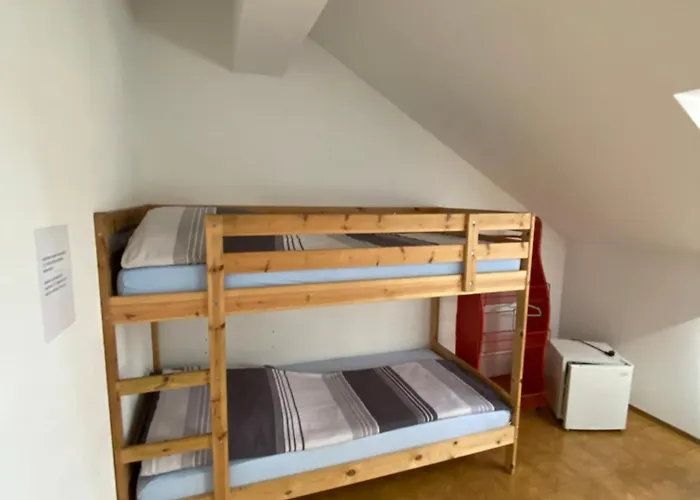 Mbudget I Shower & Sleep I Free Private Parking I Easy Self Check In *